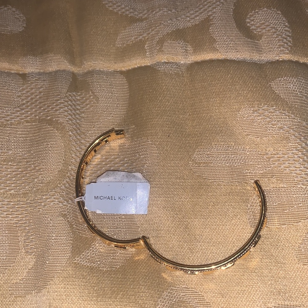 Michael Kors gold bracelet - Picture 2 of 4